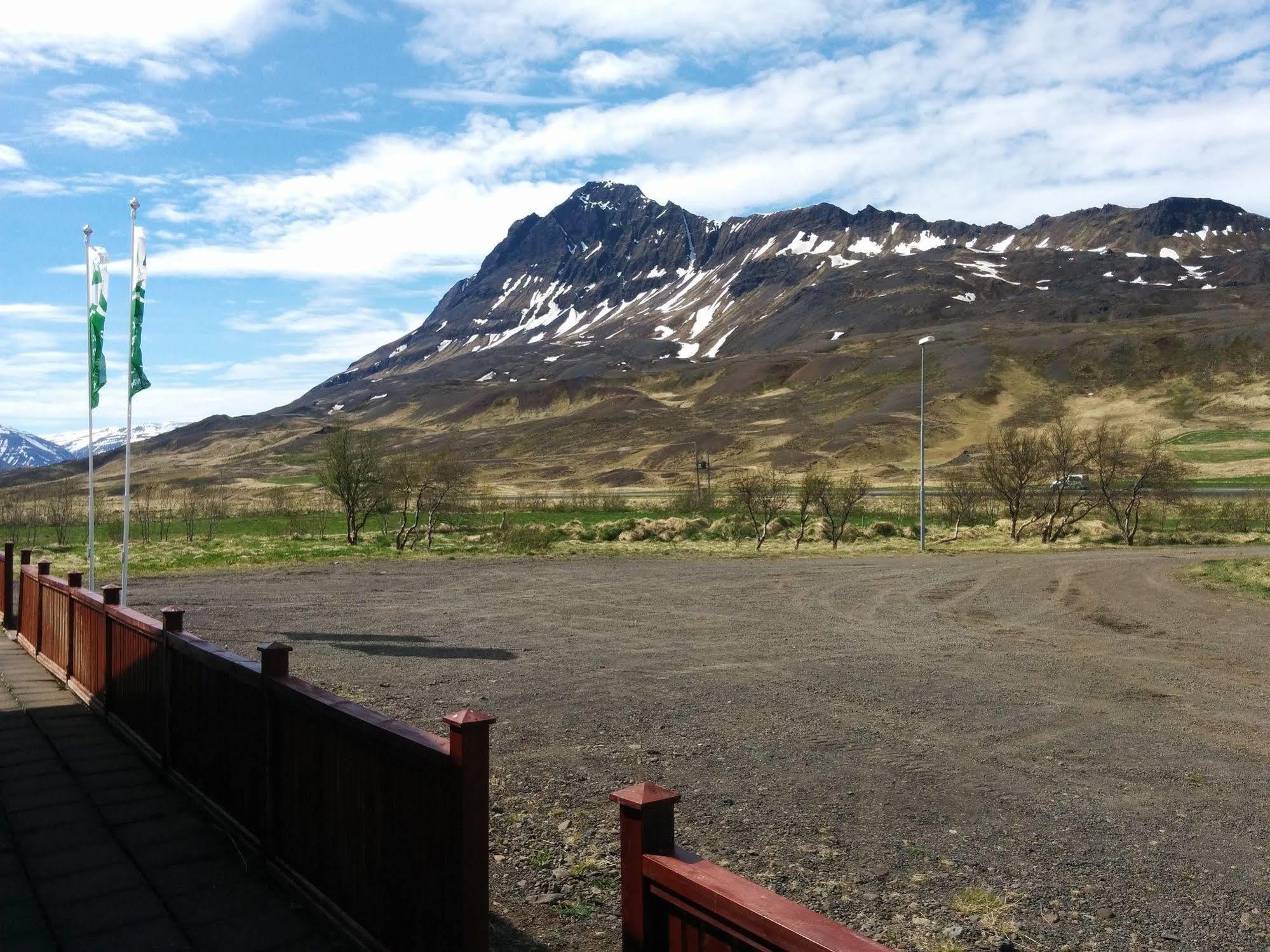 Engimyri Lodge Eksteriør bilde